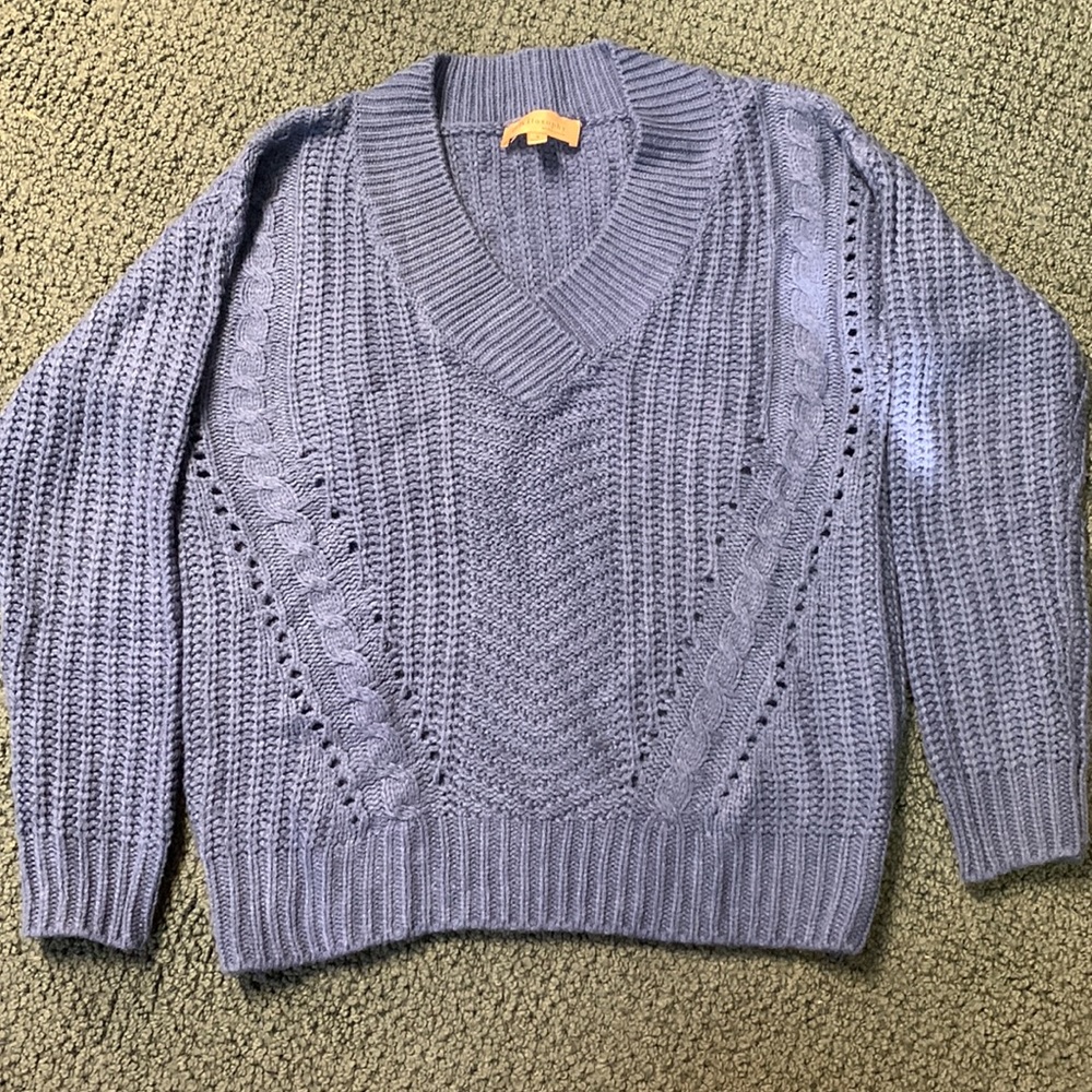 BLUE PHILOSOPHY SWEATER!